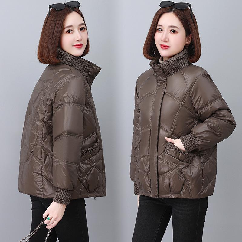 

Женская 2024 Люксовая Легкая Пуховая Хлопковая Куртка - Модное и Тонкое Зимнее Пальто для Мам M for up to 115 jin