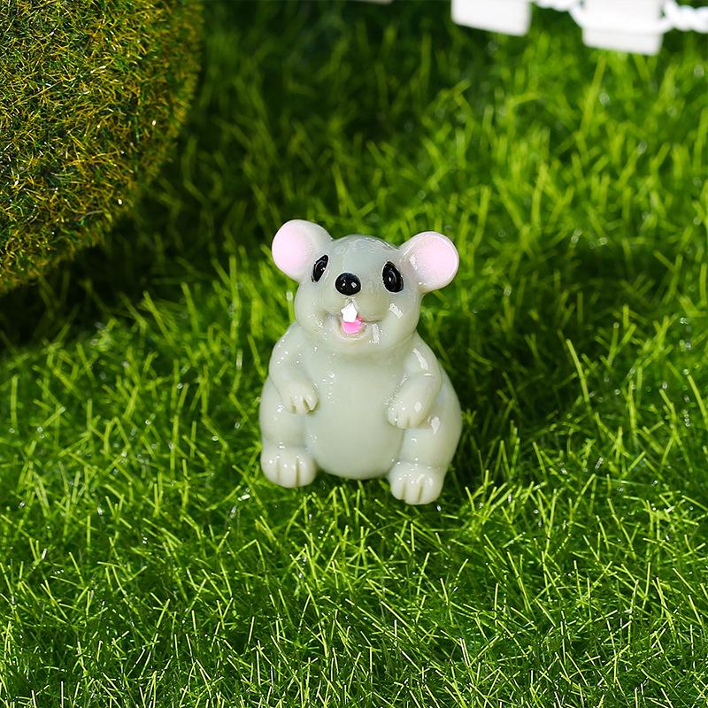 Micro-Landscape Miniature Wildlife Ornaments: Cute Mouse, Lion, Snake Resin Desktop Decor