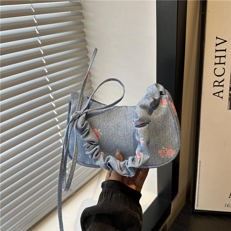 Neue Schleifendruck-Ästhetik, leichte und modische lässige Unterarmtasche, frische plissierte Handtasche