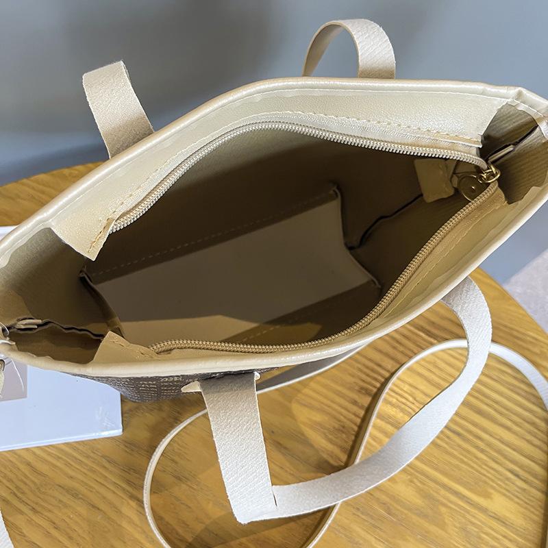 Women's bag spring and summer new shoulder bag bucket bag polka dot printing portable messenger bag one piece