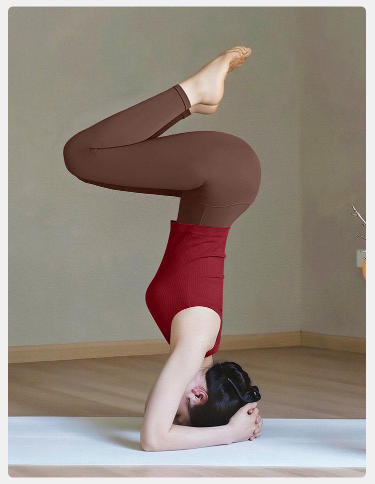 Women's High-end Slimming Yoga Tank Top with Built-in Bra, Black Pilates Training Wear, Fitness Set