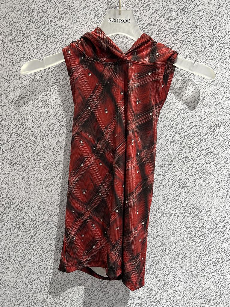 SOMSOC Kylin Hoodie Sleeveless Top_Red