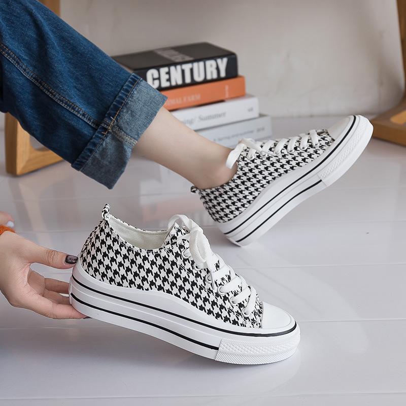 Nuevas zapatillas de lona de plataforma baja para mujer All-match Casual  Breathable Sneakers comprar a buen precio — entrega gratuita, reseñas  reales con fotos — Joom