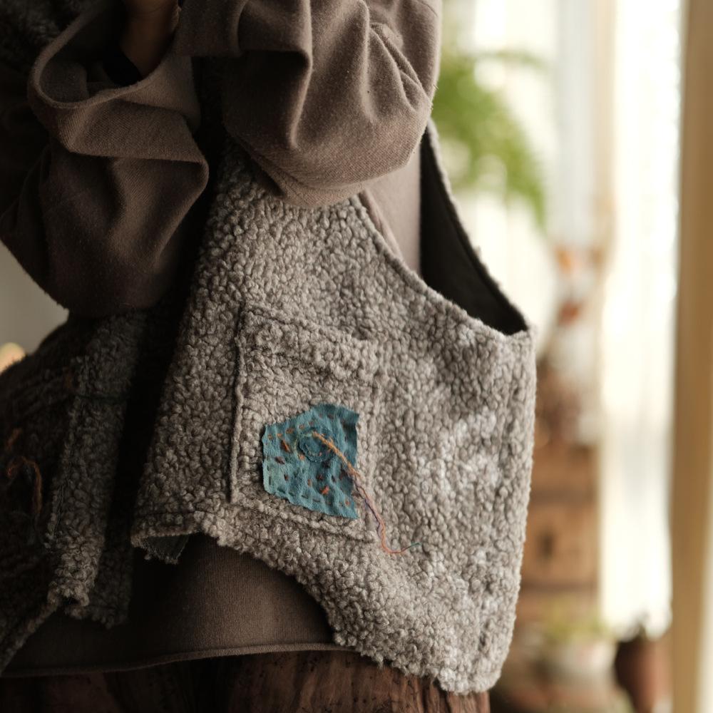 Johnature Dámské vintage bezrukávové kabáty Šedé patchworkové kapsy Knoflík Jaro O-výstřih Čínský styl Dámské kabáty