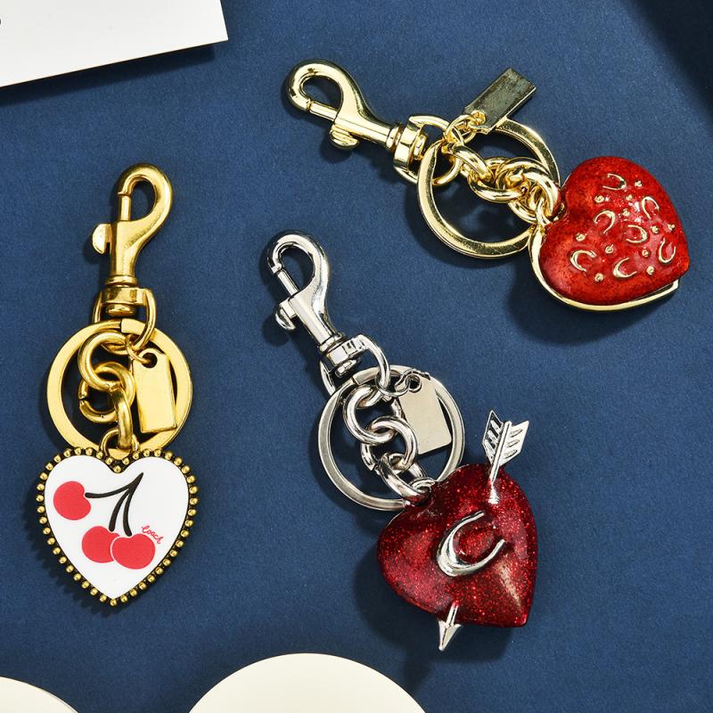 Exquisite Red Heart-Shape Keychain Bag Charms Cute Keychain Car Key Ring For Women Girls Backpack Decoration Accessories Gifts