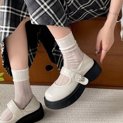 Moda versátil retro preto sola grossa sapatos baixos femininos verão 2025 com saia aumento de altura pequenos sapatos de couro sapatos Mary Jane