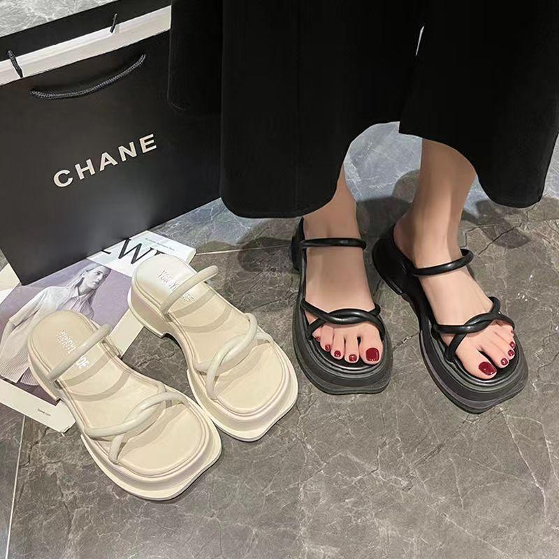 Platform Slippers Women's Summer Wear Fashion 2025 New One-word Drag Niche Design Sense Muffin Roman Beach Slippers