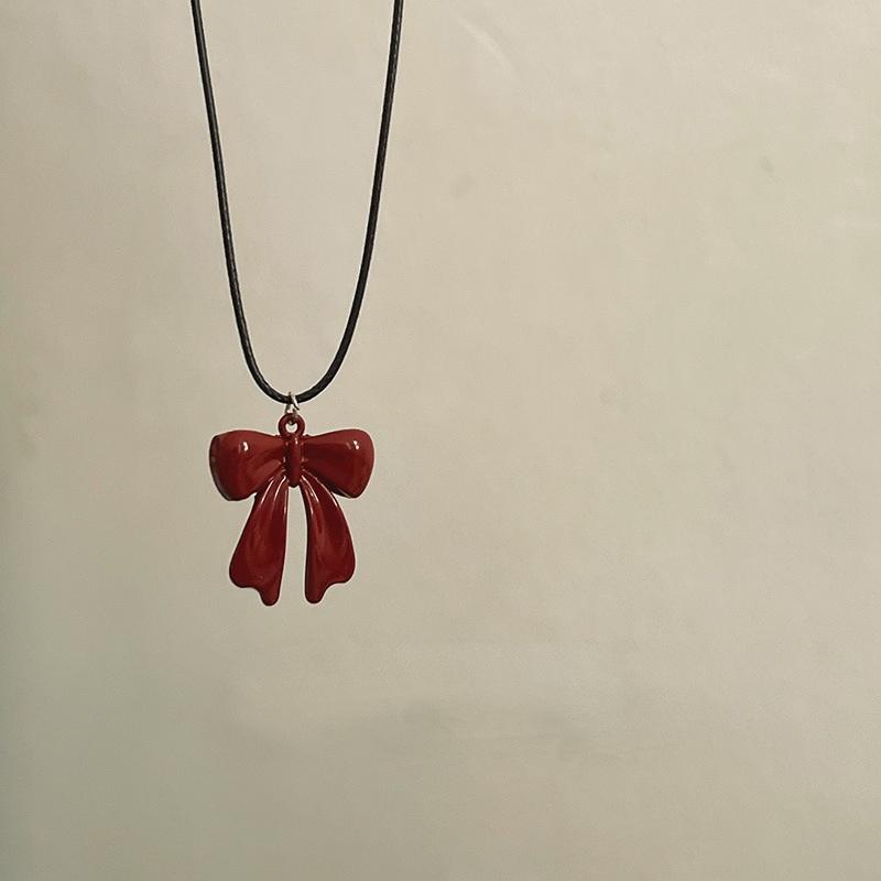 

Simple Red Bowknot Pendant Necklaces for Women Black Leather Rope Dripping Oil Bow Knot Clavicle Choker Y2K Party Charm Zircon