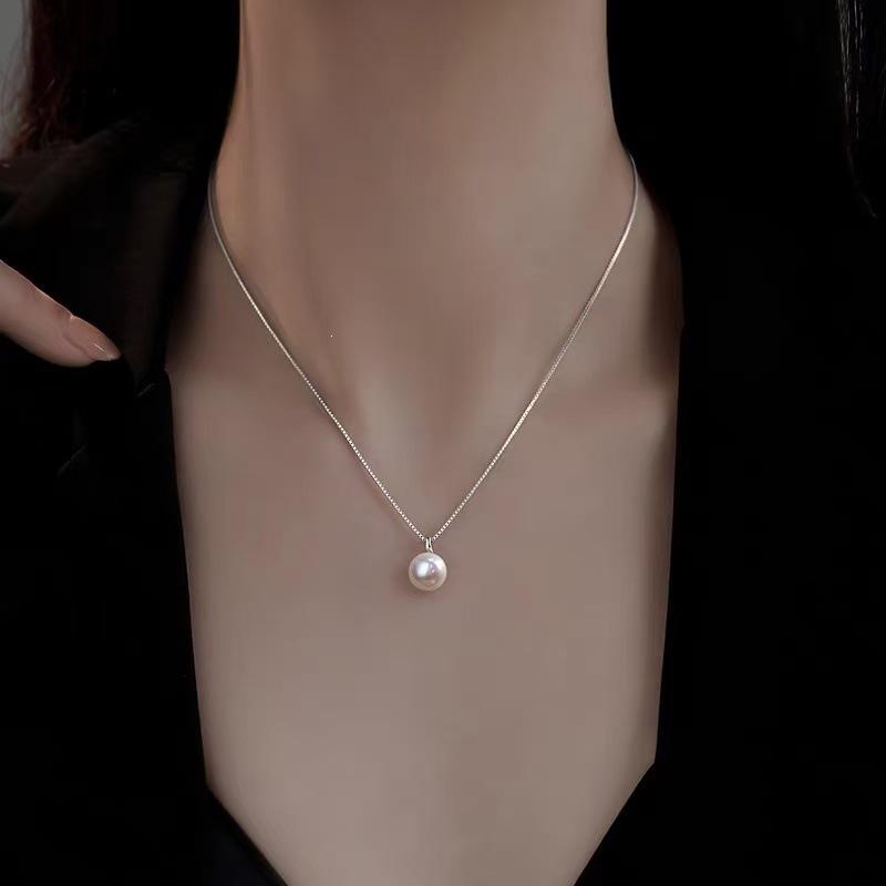 925 Sterling Silver Pearl Necklace - Niche 2025, Clavicle Chain, Light Luxury High-End Design for Women