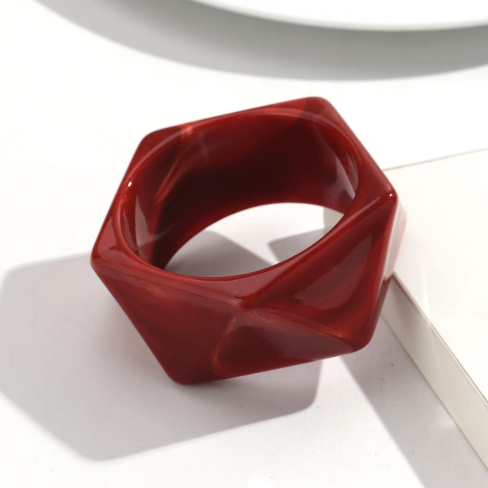 Trendy Chunky Resin Faceted Irregular Geometric Bangle for Women Retro Colorful Acrylic Wide Cuff Bracelets Fashion Jewelry Gift