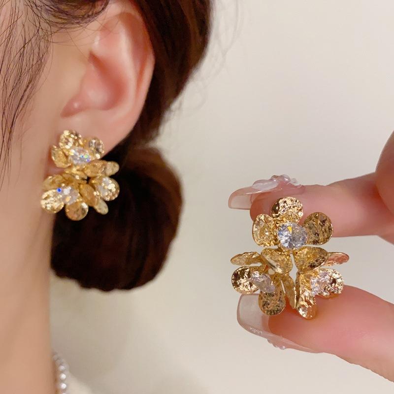  Exquisite Design Metal Flower Drop Earrings For Women Zircon Crystal Dangle Earrings Punk Party Ear Jewelry Personality Gifts