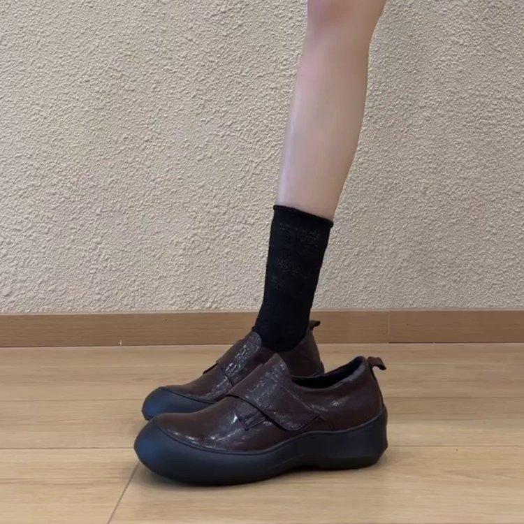 Sheepskin version~ retro commuting leather soft sole round head small leather shoes femininity black thick sole beautiful sports shoes