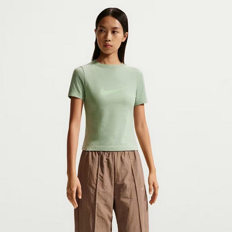 Nike Women s Sport Casual Short Sleeve Knit Top L