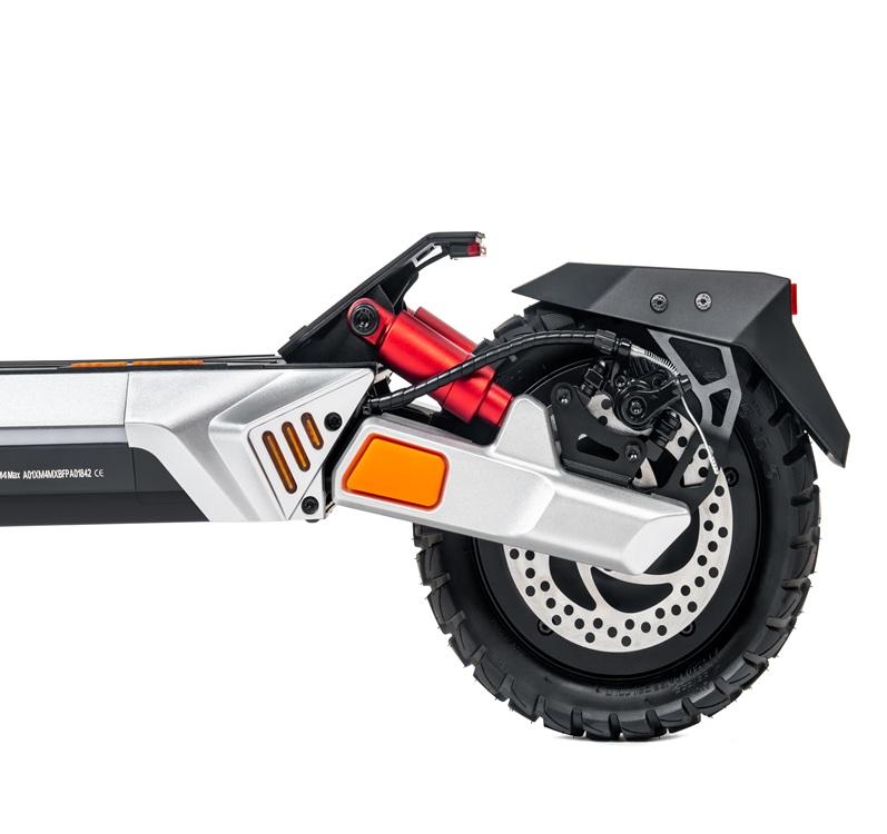 KuKirin M4 Max Electric Scooter: 800W motor, 48V 18.2Ah battery, 45km/h top speed, 64km range, IP54 waterproof - Foldable, double suspension