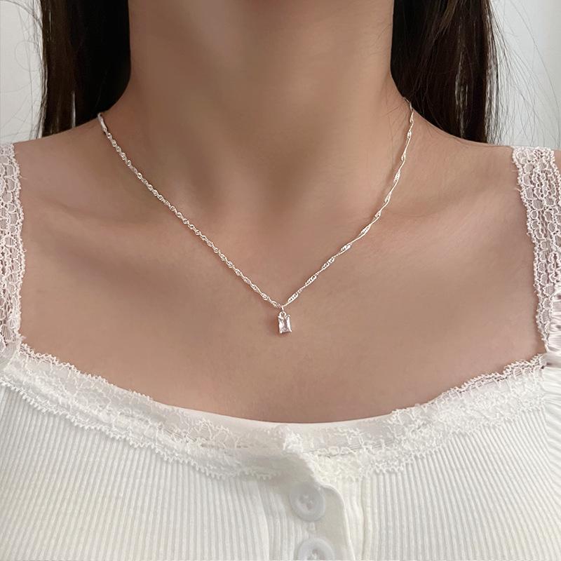 Elegante Collana con Perle d'Argento e Zaffiri - Catena per Clavicola Anti-Sbiadimento, Versatile per Donna