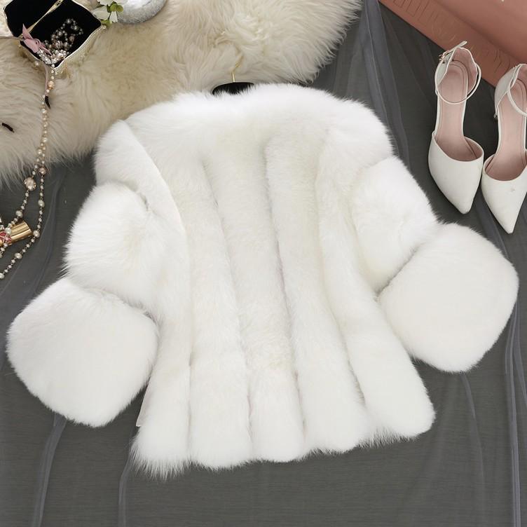 Short Slim Fitting Patchwork Jacket With Faux Fox Fur And Artificial Fur Fur Fur Coat