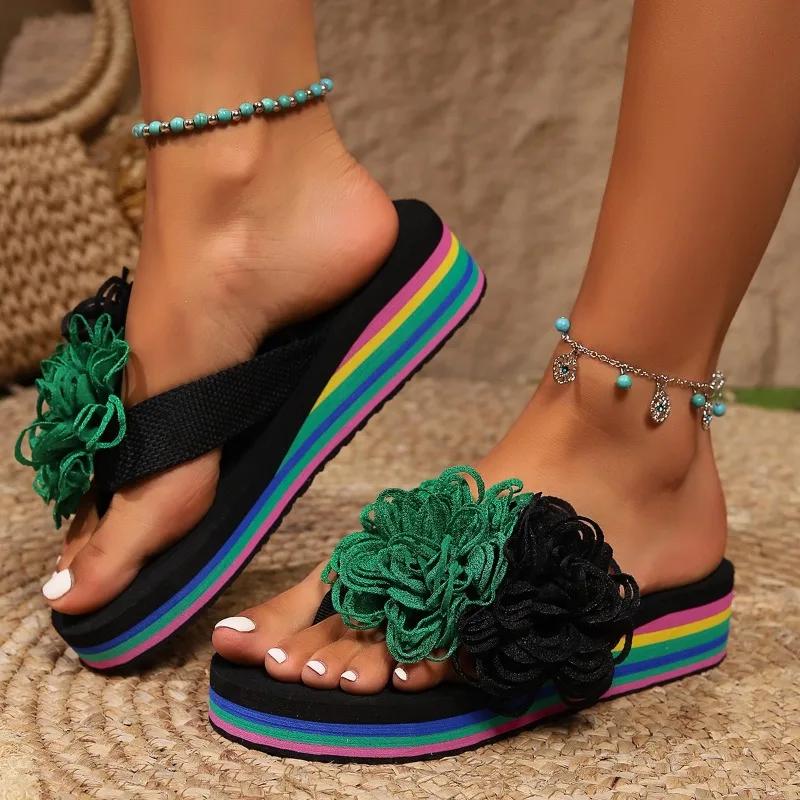 Fashion 2025 New Open Toe Women's Slippers Double Flower Flip Flops Summer Fashion Platform Sandals Plus Size Non-Slip Light Beach Wedge
