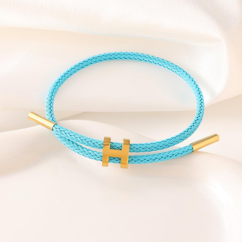 Women's Adjustable Fashion Bracelet - Stylish Everyday Jewelry Gift for Her