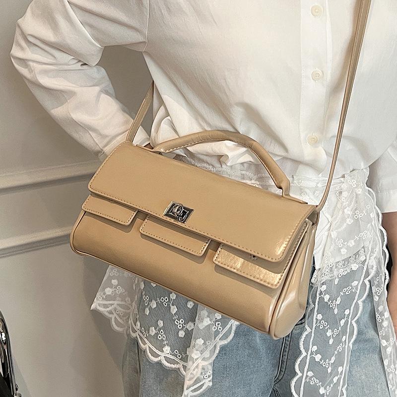 Wholesale Popular Korean High-end Temperament Oil Wax Leather Portable Small Square Bag Women's Fashion Commuter Style Versatile Messenger Bag