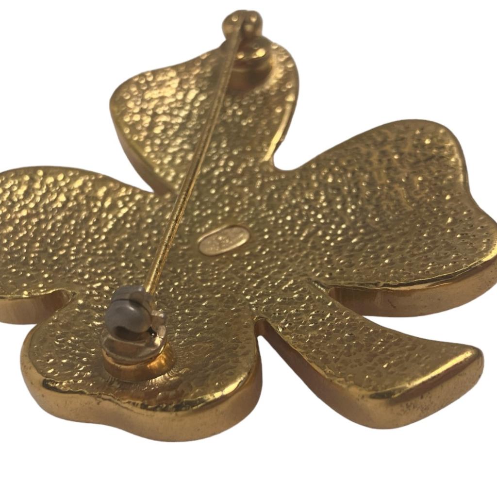 Chanel COCO Mark 031P Stilvoller Ausflug Kleeblatt Brosche Gold / Rosa Damen Gebraucht