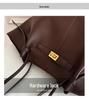Cross Retro High-End Women's Versatile Tote, European-American Fashion, Large Capacity Shoulder Bag