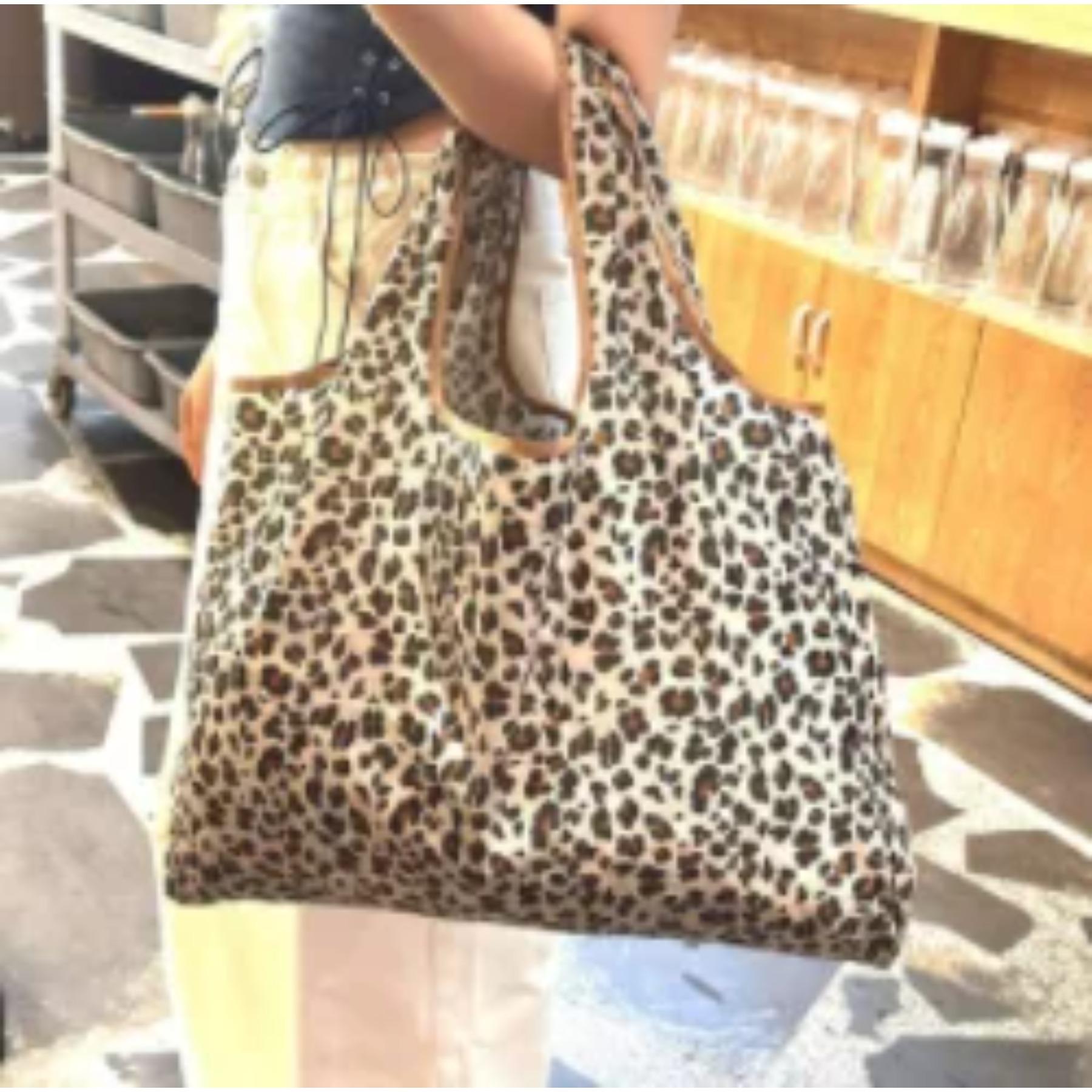 Large Capacity Leopard Print Hand Shopping Bag Women s Daily Folding Handbag