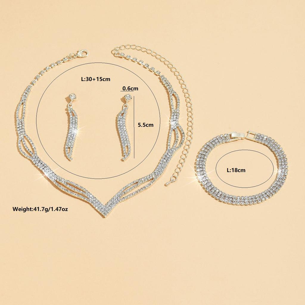 Conjunto de colar de joias de noiva com três correntes de garras de strass