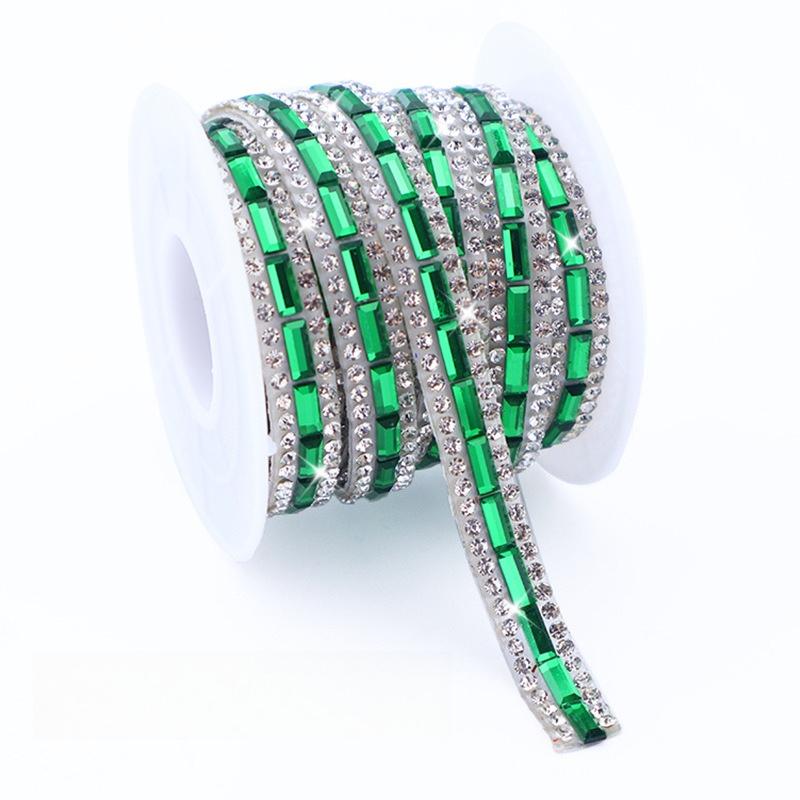 

1Roll 3Yards New Fashion Practical Fake Diamond Accessories DIY Decorative Studded Clothing Accessories Self-adhesive Strips And 3yards зелёный