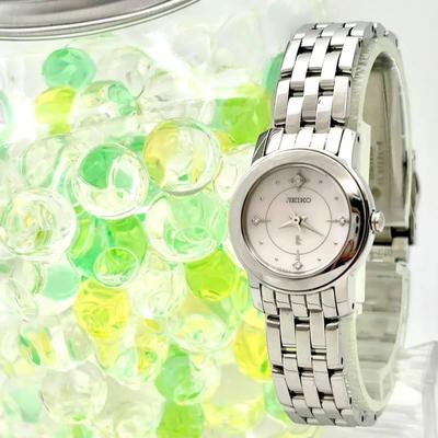 Used [New Battery] SEIKO 4P Diamond Shell Ladies Watch Silver 1N01-0HE0 573019