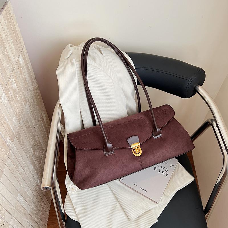 Vintage college style tote bag simple shoulder armpit bag ins premium sense niche locomotive bag