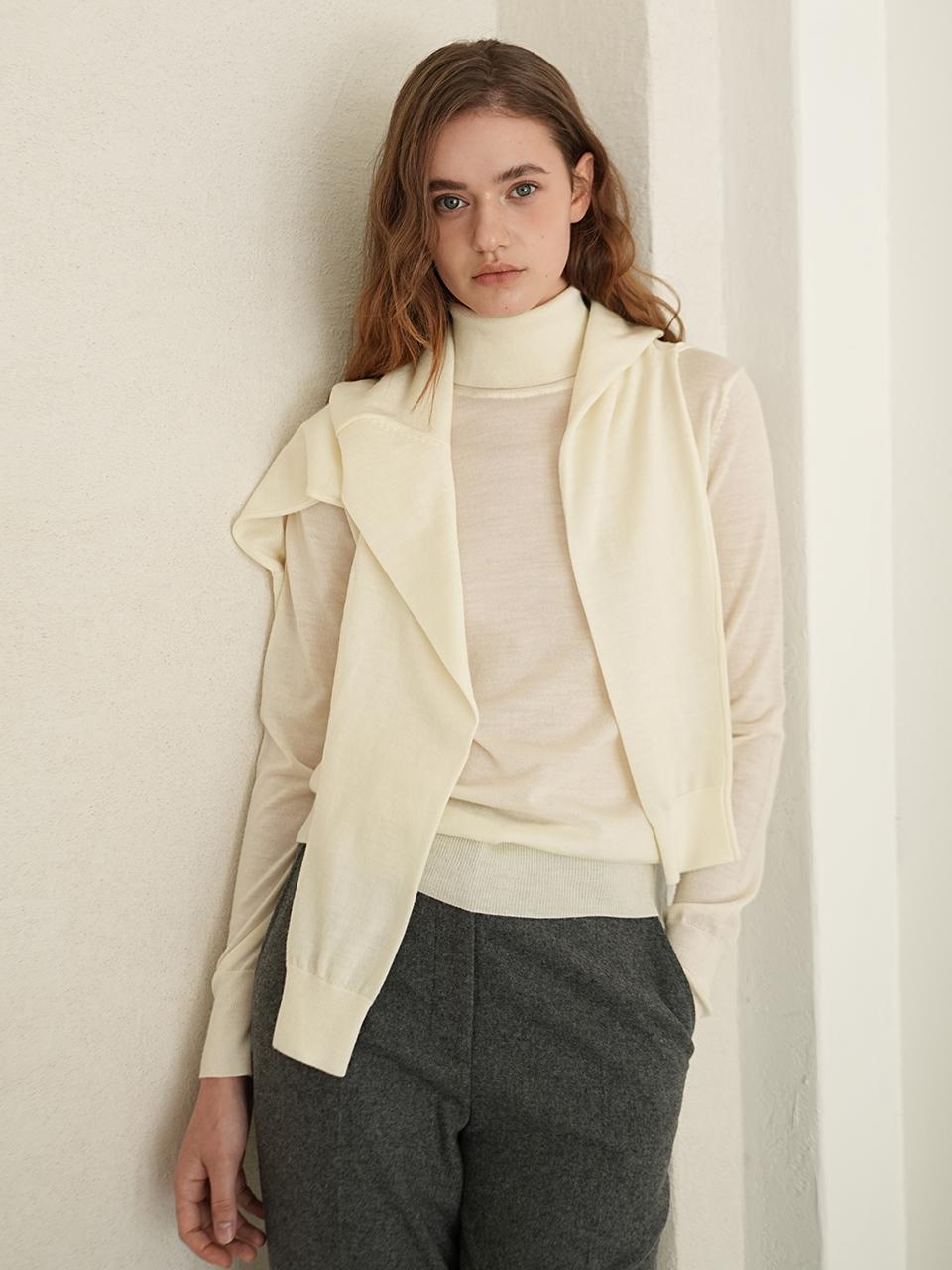 Paul And Alice [100% Wool] Wool Turtleneck Knit / Ivory Ivory/Free