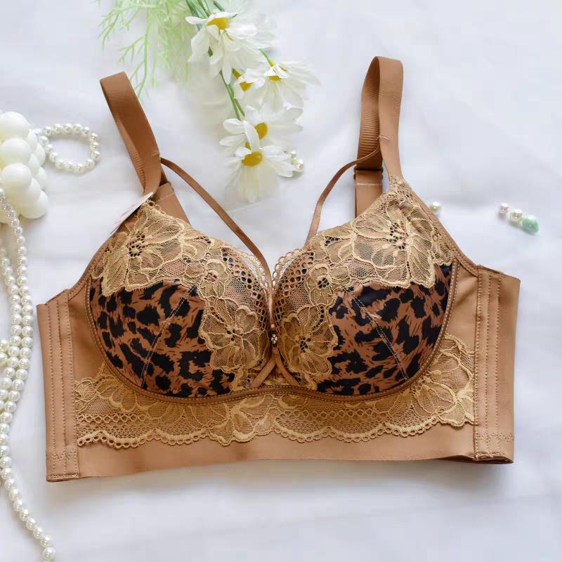 Sexy Kontrasterende Blonder Brystjusterings-BH-sett for Liten Byste Samlet Middelstykke Kopper Sideforhold Brystkontroll