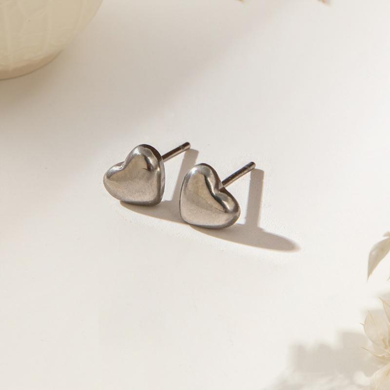 

Набор из 2 предметов Модная мини-милая подвеска в форме сердца Ожерелье Серьги для милой девушки Не выцветающий титановый чокер Пусеты A4