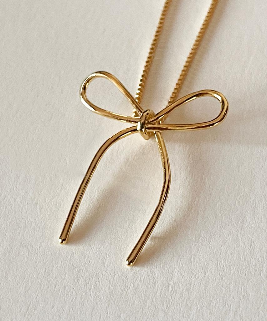 Elyona Bow Ribbon Necklace (Gold)