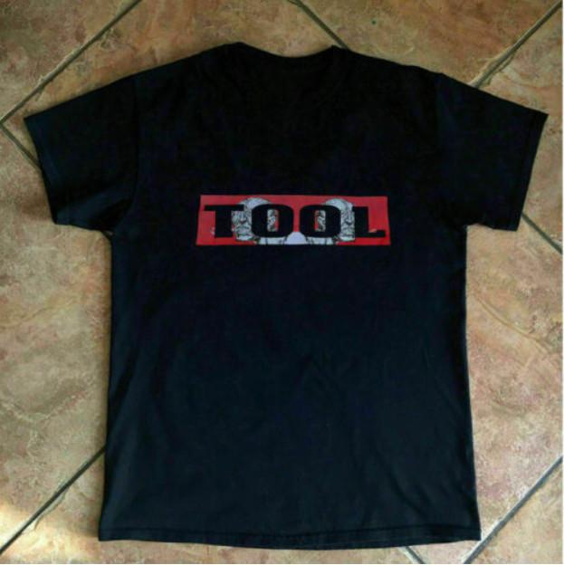 

NEW Vintage Tool 1994 Medicine Twins Band Metal Rock Tshirt Unisex T-Shirt XL