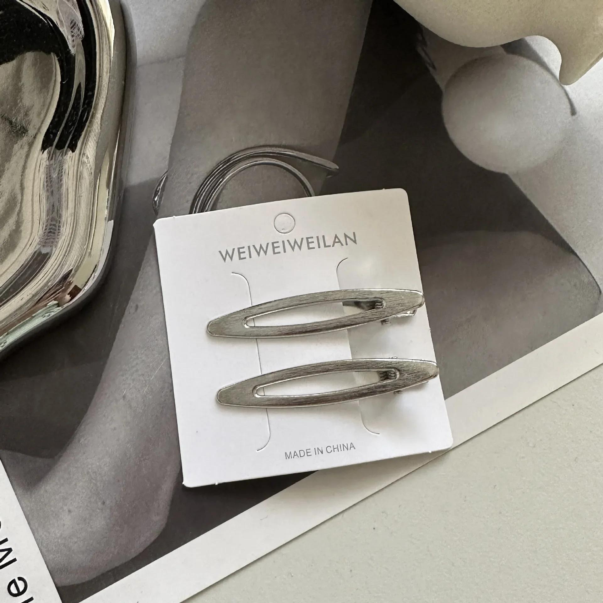 

2pc gold and Silver Alloy Solid color hollow out Hair Side Clips Hairpin for Women Hair Accessories Headwear Ornament