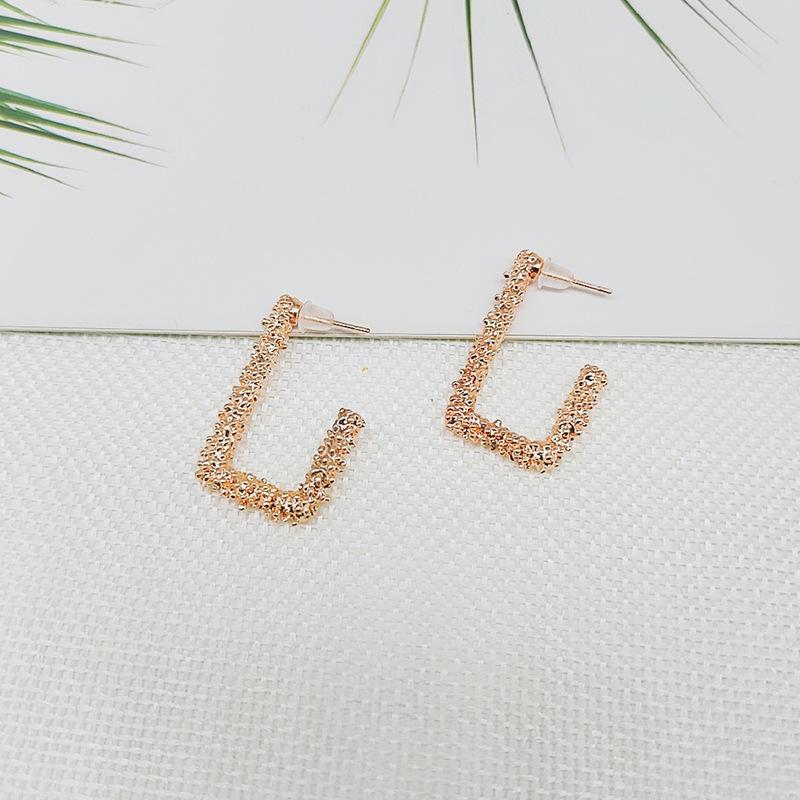 Sincere Jewelry European and American Exaggerated Atmosphere Matte Hipster Geometric Earrings, Creative Personalized Relief Trapezoidal Long Gold
