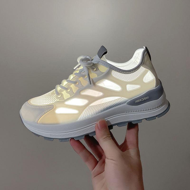 Mesh breathable sports shoes women's 2025 summer new thick-soled lightweight Forrest Gump shoes women's sports and leisure shoes tide