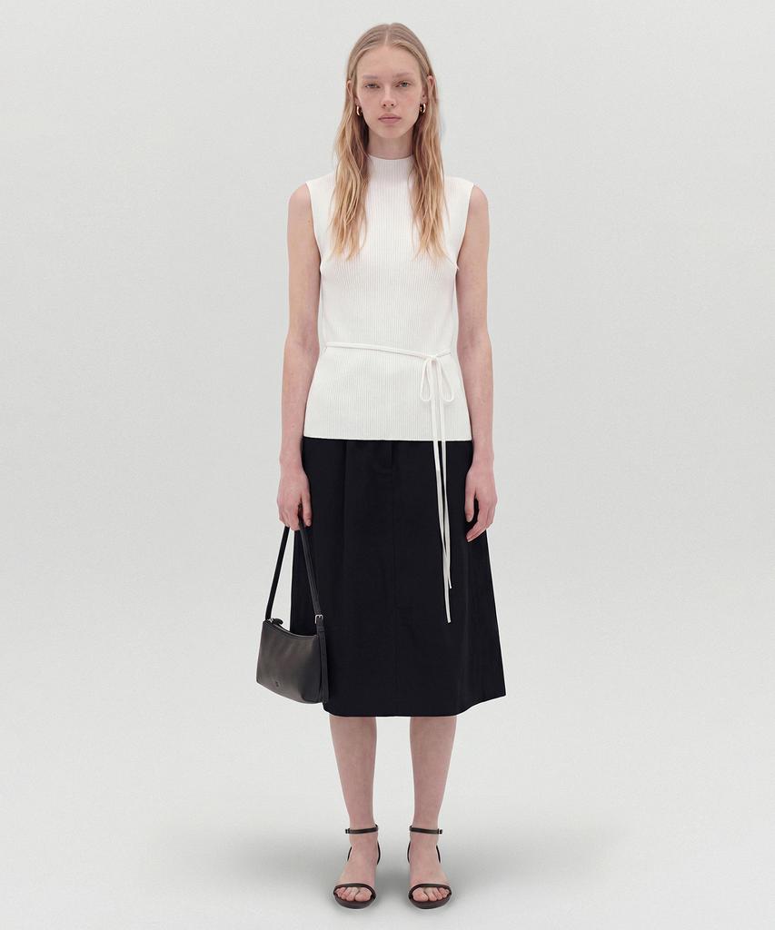 Lugkaeseuteu Orian Mock Neck Slim Sleeveless Knit Top_Ivory