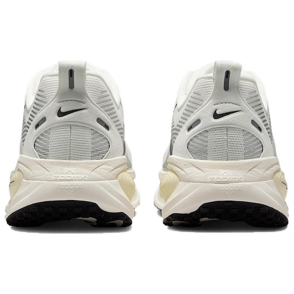 New Nike Vomero 18 Summit White Coconut Milk HM6803-101