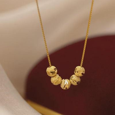 Collana Clavicola Cinque Benedizioni: Design di Perline Piccole Portafortuna per Donne, Trendy e Versatile, Regalo Perfetto per la Fidanzata.