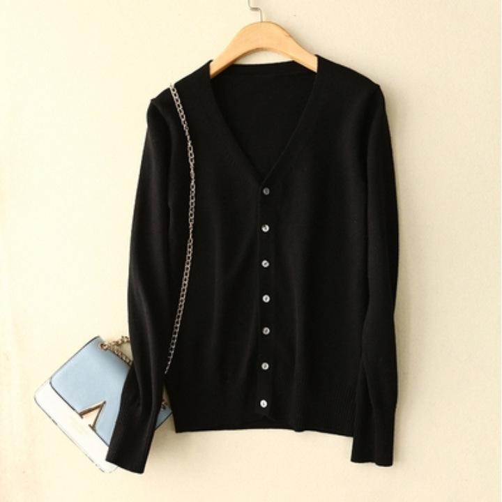 Spring and Autumn Women's Korean Version of The Blouse  Solid Color Fashion V-neck High-end Knit Cardigan Short Section Plus Size