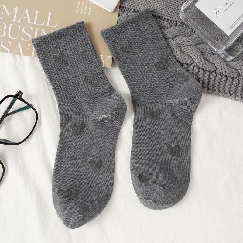 

Women s Mid-calf Socks Japanese Style Mid-rise Grey Long Socks Heart-patterned Mid-calf Socks 1 pair темно-сірий