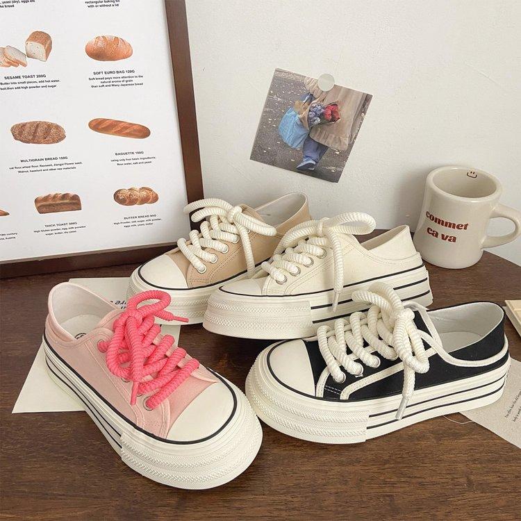 Chaussures en toile blanc laiteux deux-en-un plateforme été nouveau design de niche