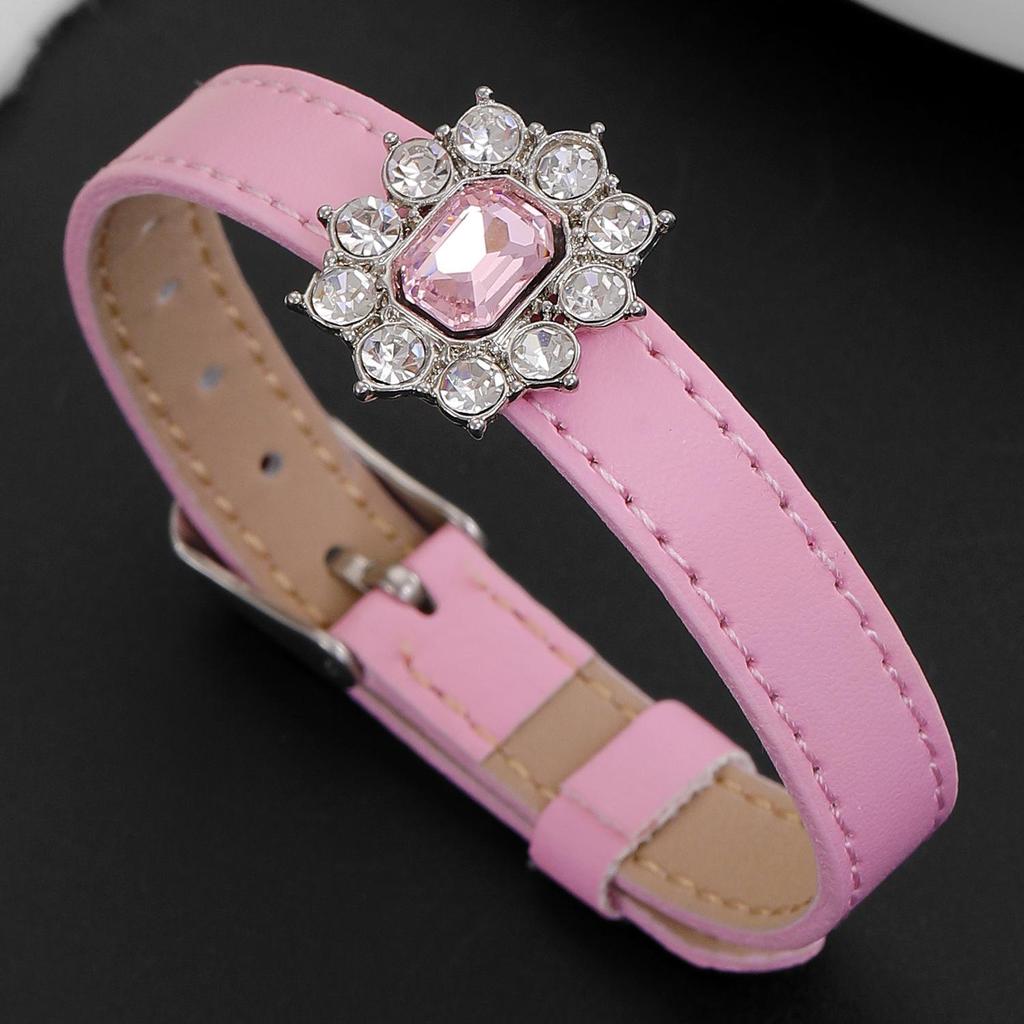 Pánský geometrický kožený náramek s legovaným křížkem