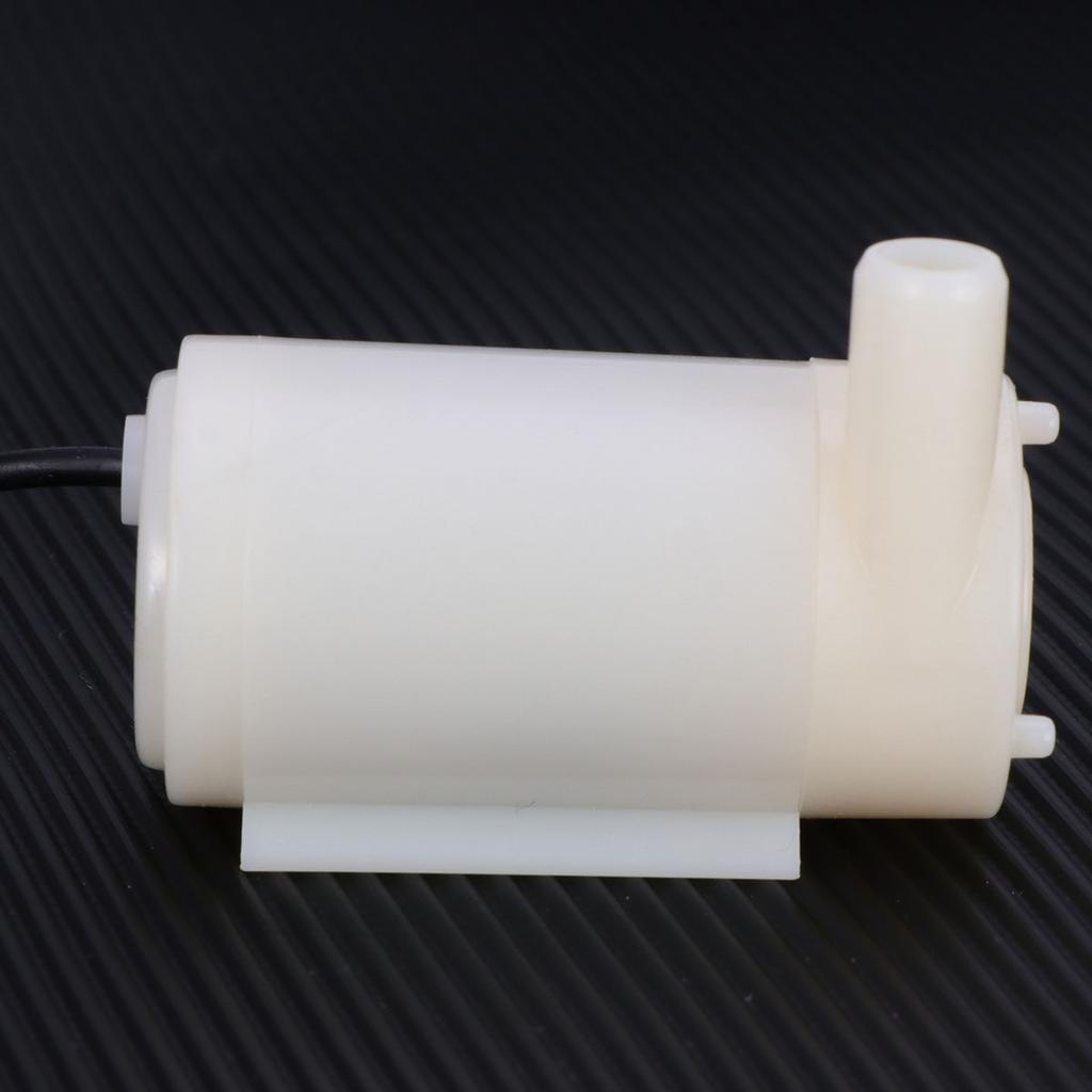 Mini Submersible Pump with 1 Meter USB Cable Horizontal Design for Aquarium Fountain Hydroponic Systems Fish Safe No Copper