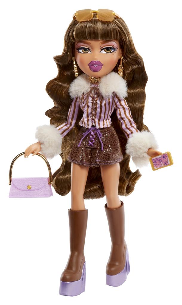 Bratz Alwayz Yasmin Fashion Doll with 10 Accessories and Poster (Bratz, articulated doll for collection and gift)