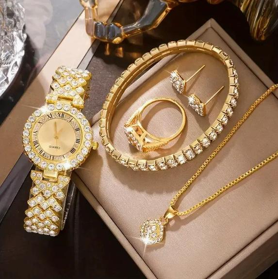 Ladies Fashion Bracelet Watch Diamond Inlaid Watch Cornucopia Roman Quartz Watch Women'S Watch