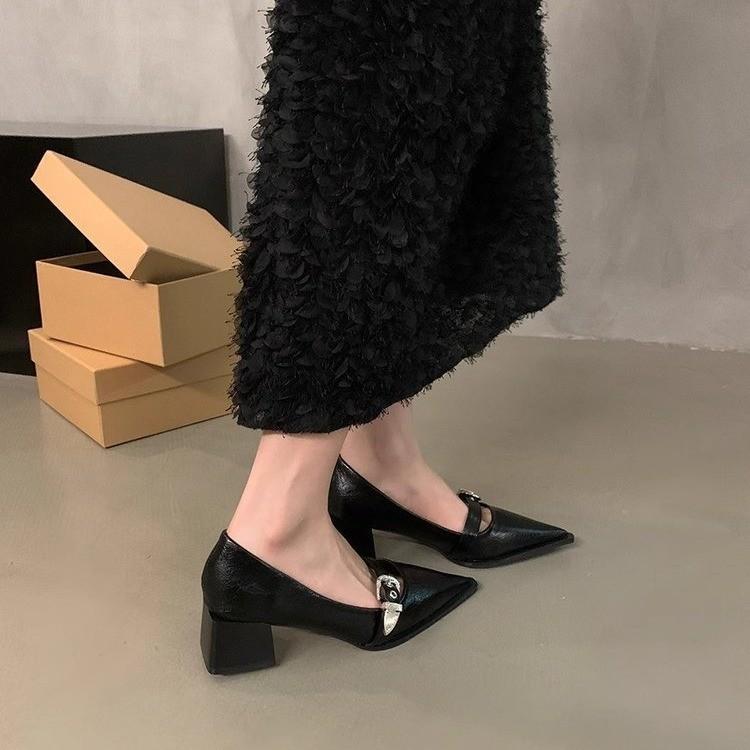 

French Single Shoes Women S Pointed Head Shallow Mouth Women S Shoes 2025 New Spring Versatile Shoes Buckle With Thick Heel Small Leather Shoes Casual 40