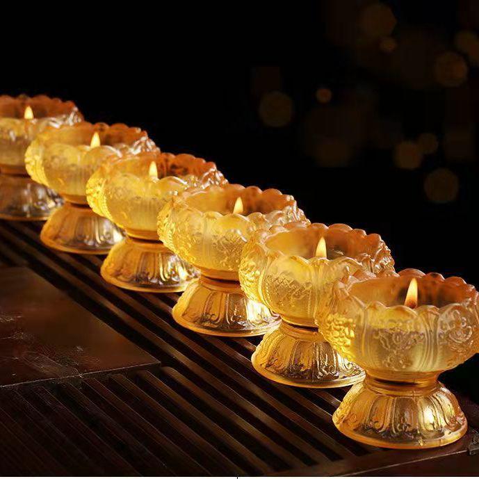 Siebenfarbig glasierter Lotus-Butterlampenhalter mit acht Glückssymbolen - Buddhistisches Kerzenständer-Ornament für Zuhause